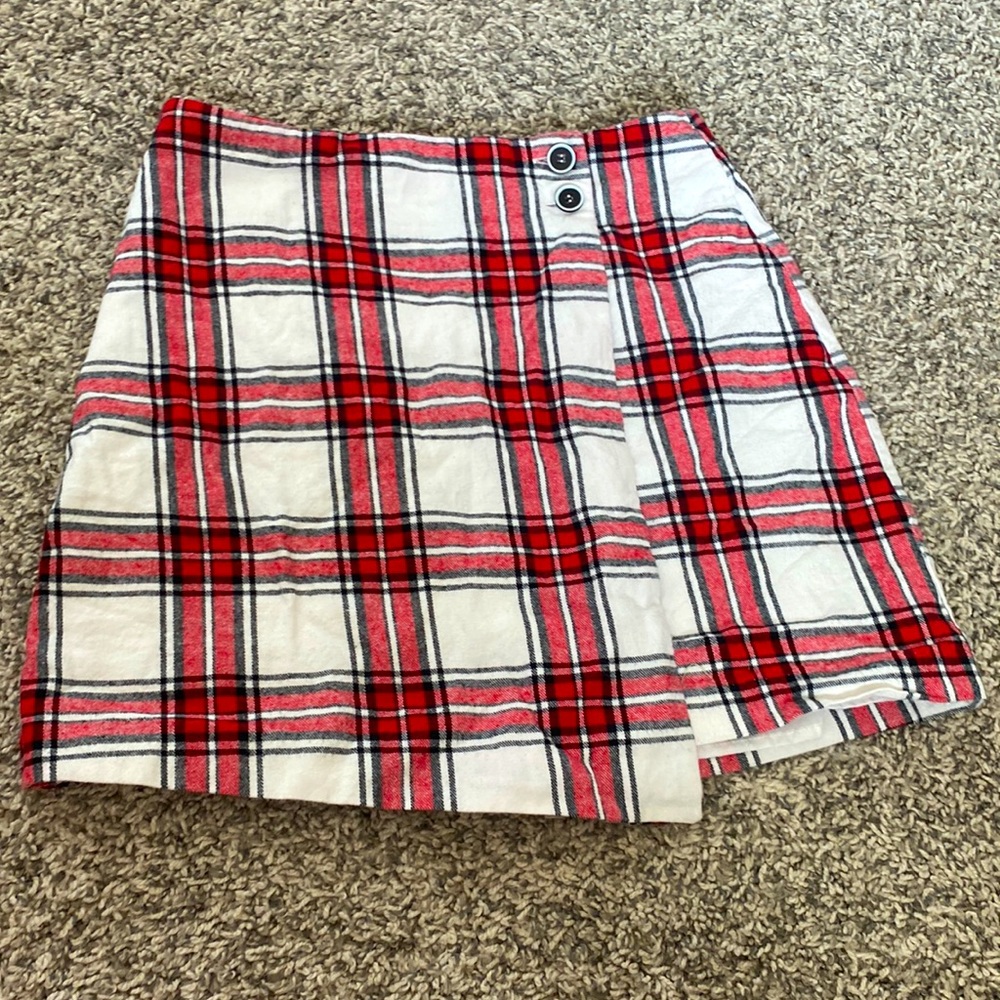 this skirt is from Francesca’s and fits like a glove.